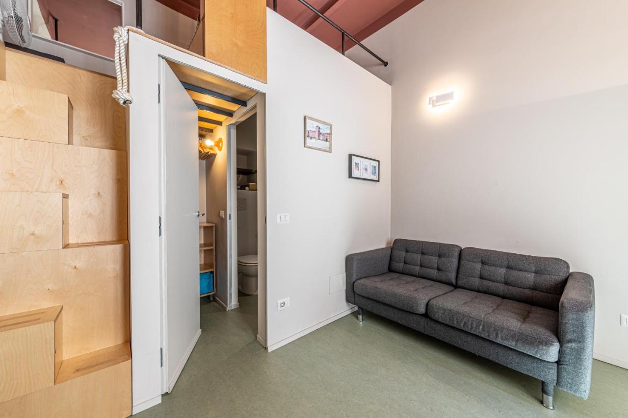 Xenia Apartments - Accogliente Pied-A-Terre Sui Navigli 밀라노 외부 사진